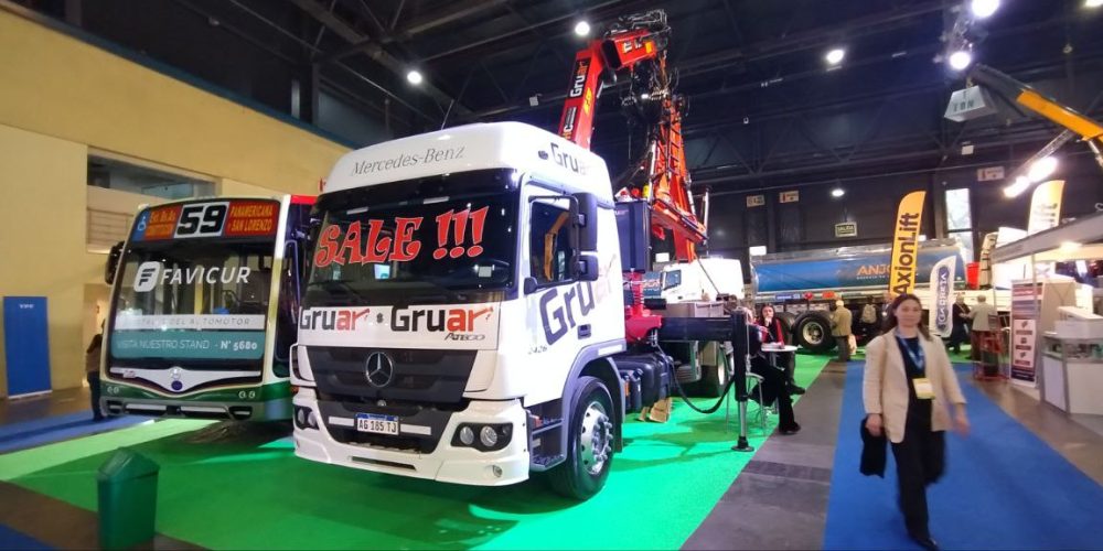 5037666566132575812_121